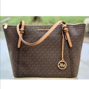 NWT MICHAEL KORS CIARA LARGE